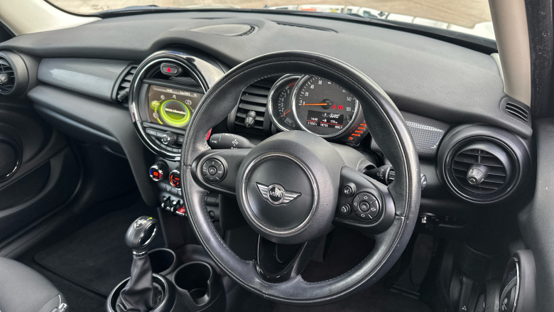 MINI Hatchback 1.5 Cooper 5dr Petrol Hatchback